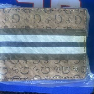 Guess Tan and Black Card Holder